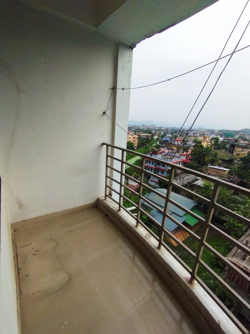 Unfurnished 3bhk in Borbari Chariali, Near SBI, Guwahati for Rent